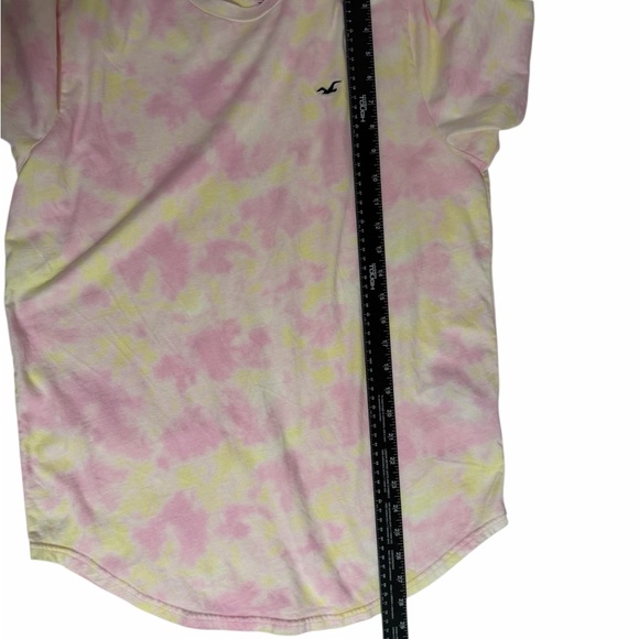 Hollister Pink and Yellow Curved Hem Tie-Dye Tee - Picture 4 of 6